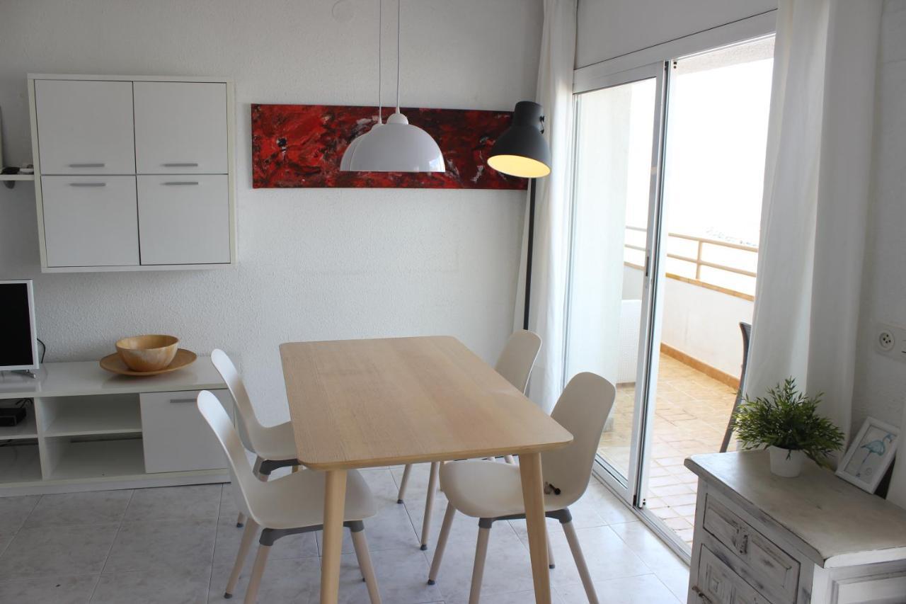 Beautiful Apartment In Front Of Beach, Pool, View Roses Exterior foto