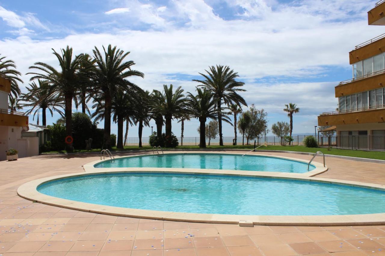 Beautiful Apartment In Front Of Beach, Pool, View Roses Exterior foto